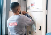Choosing the Right Electrician in Birmingham