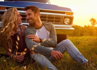 How to Keep Your Relationship Thriving with Subtle Acts of Kindness